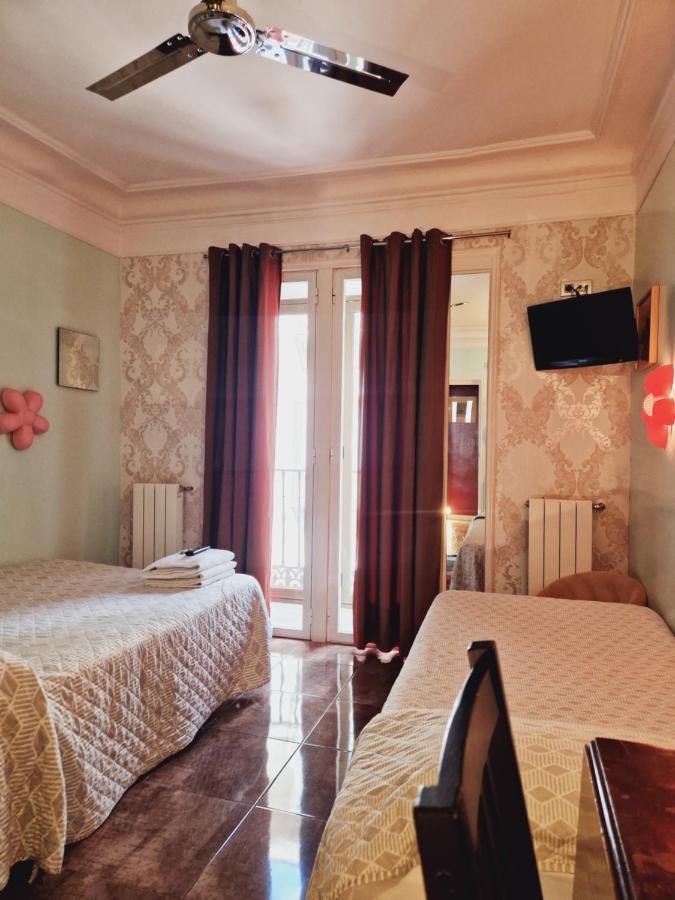 מדריד Casa De Huespedes Dolce Vita מראה חיצוני תמונה