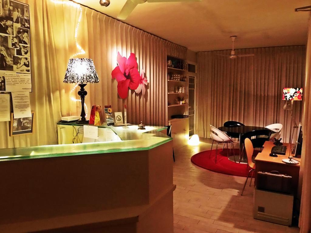 מדריד Casa De Huespedes Dolce Vita מראה חיצוני תמונה