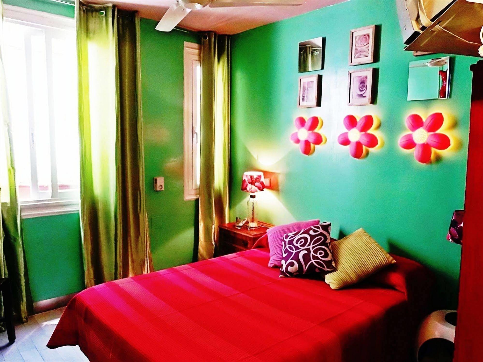 מדריד Casa De Huespedes Dolce Vita מראה חיצוני תמונה